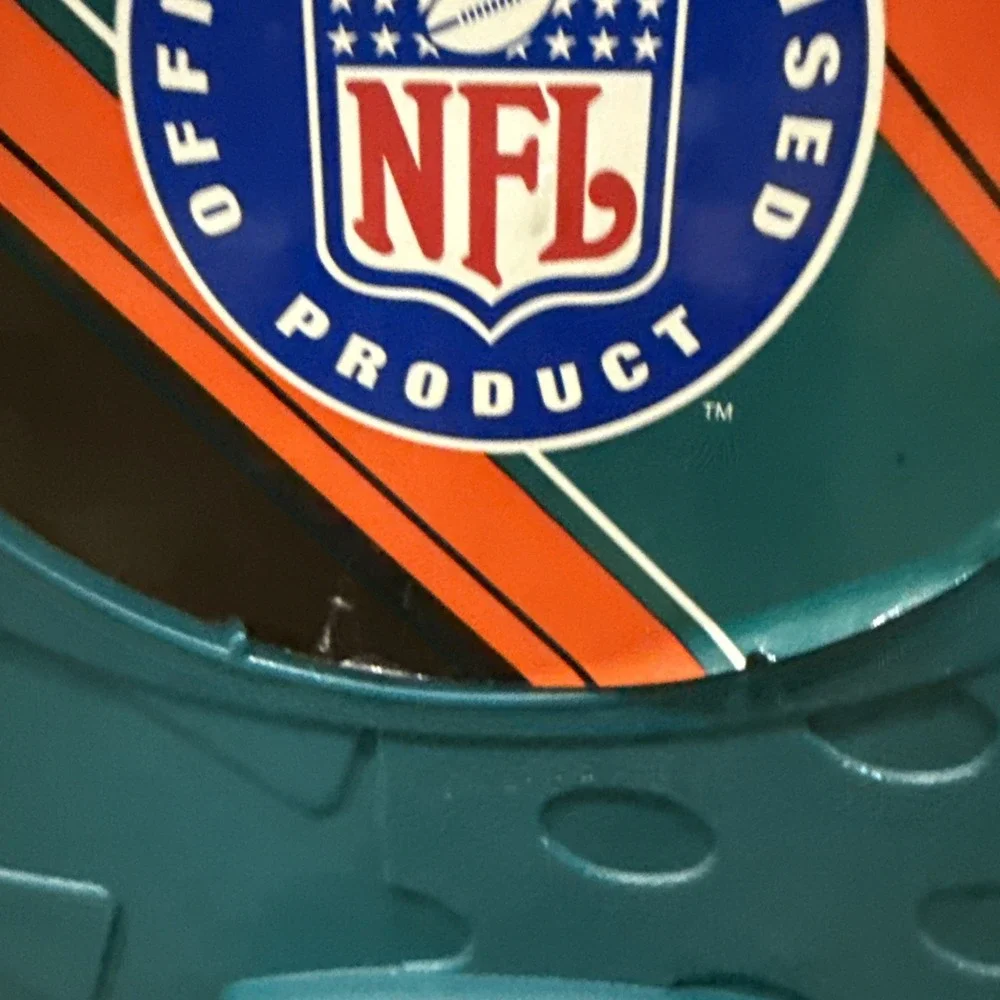 Vintage 1996 Suncast Miami Dolphins NFL Plastic Storage Locker 49